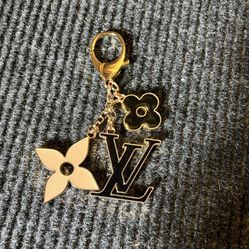 Louis Vuitton Fleur De Monogram Keychain