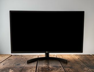 ⭕️ LG 32” IPS Full HD Monitor 32ML600M
