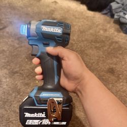 Selling Makita XDT20 Brand New The Last One Impact Driver Makita With Battery 6.0 Asking 300$ Or Best Offer