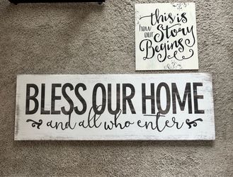 Set of 2 farmhouse-style decorative signs.