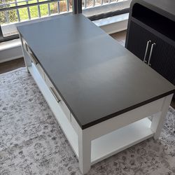 Rolling coffee table