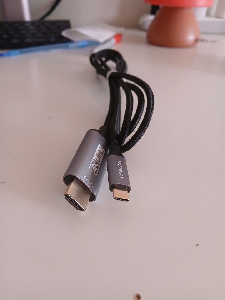 New cable USB C to HDMI.
Only 10 dollars.
Great deal.