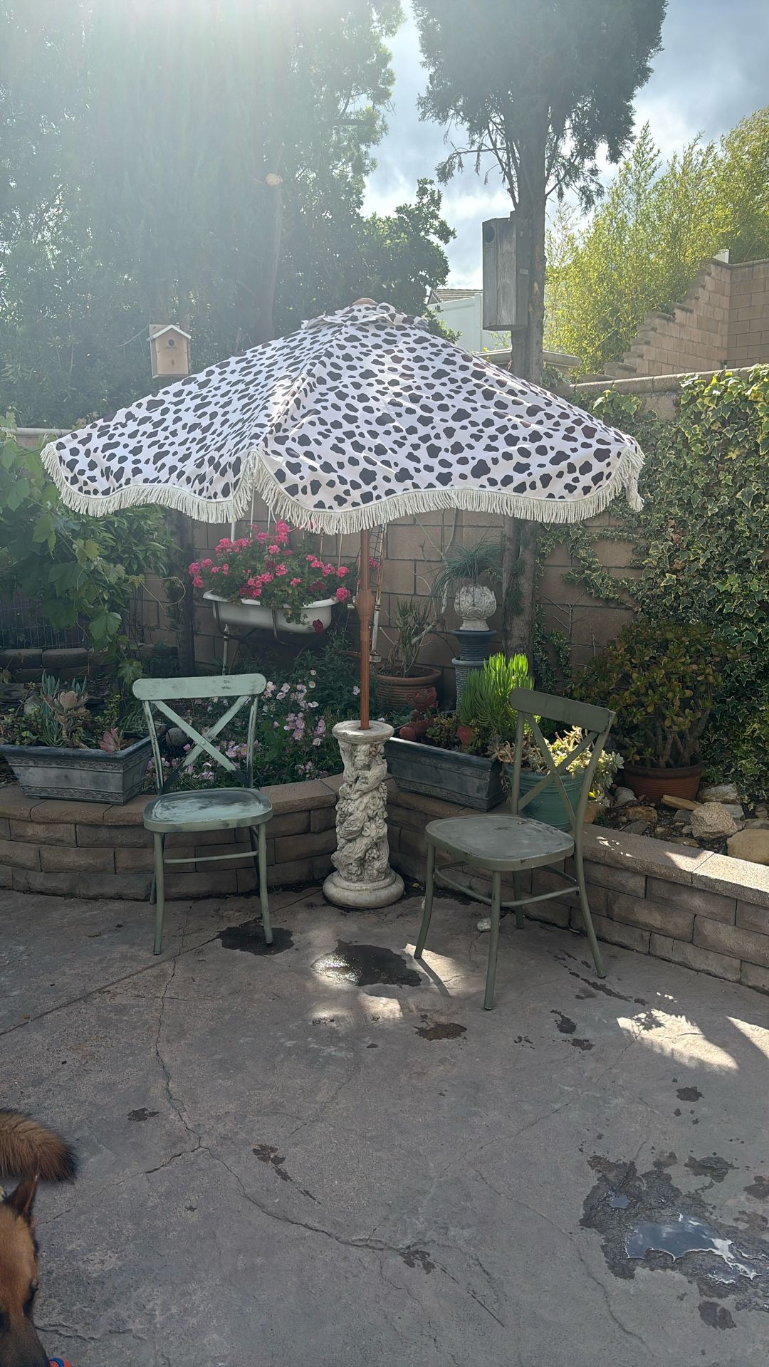 7.5’ Round Outdoor/Patio Umbrella