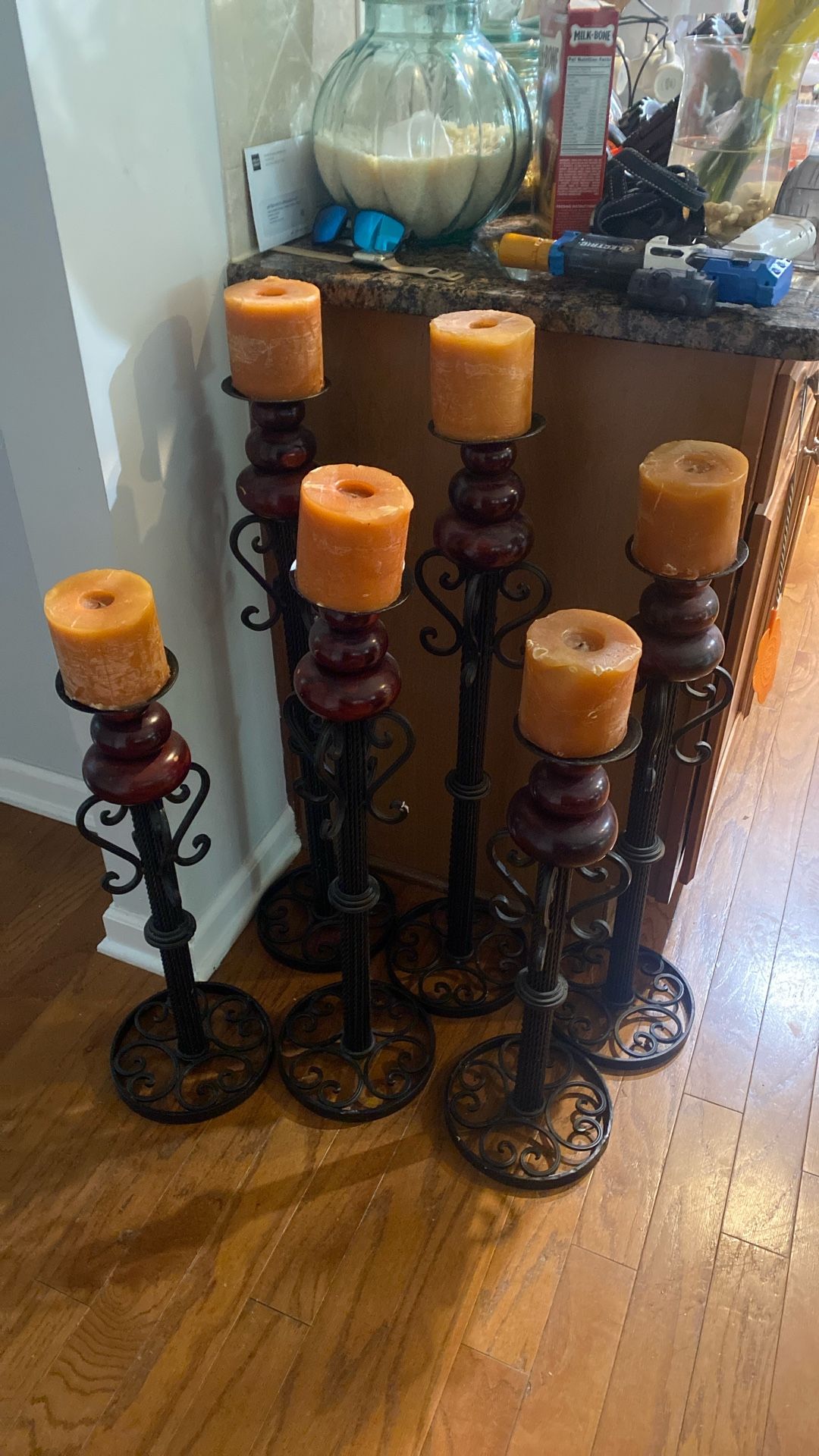 Candle Hold .