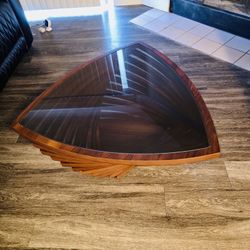 Papella Crocodile Table