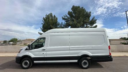 2020 Ford Transit 250 Cargo Van