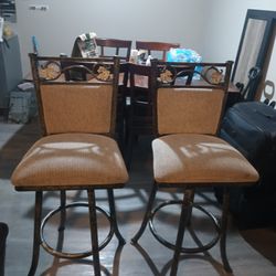 tall 44 wide 19 Set Of 2 Metal Swivel bar stools $55 pick up in lake worth thank you!😊