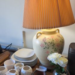 Table lamp