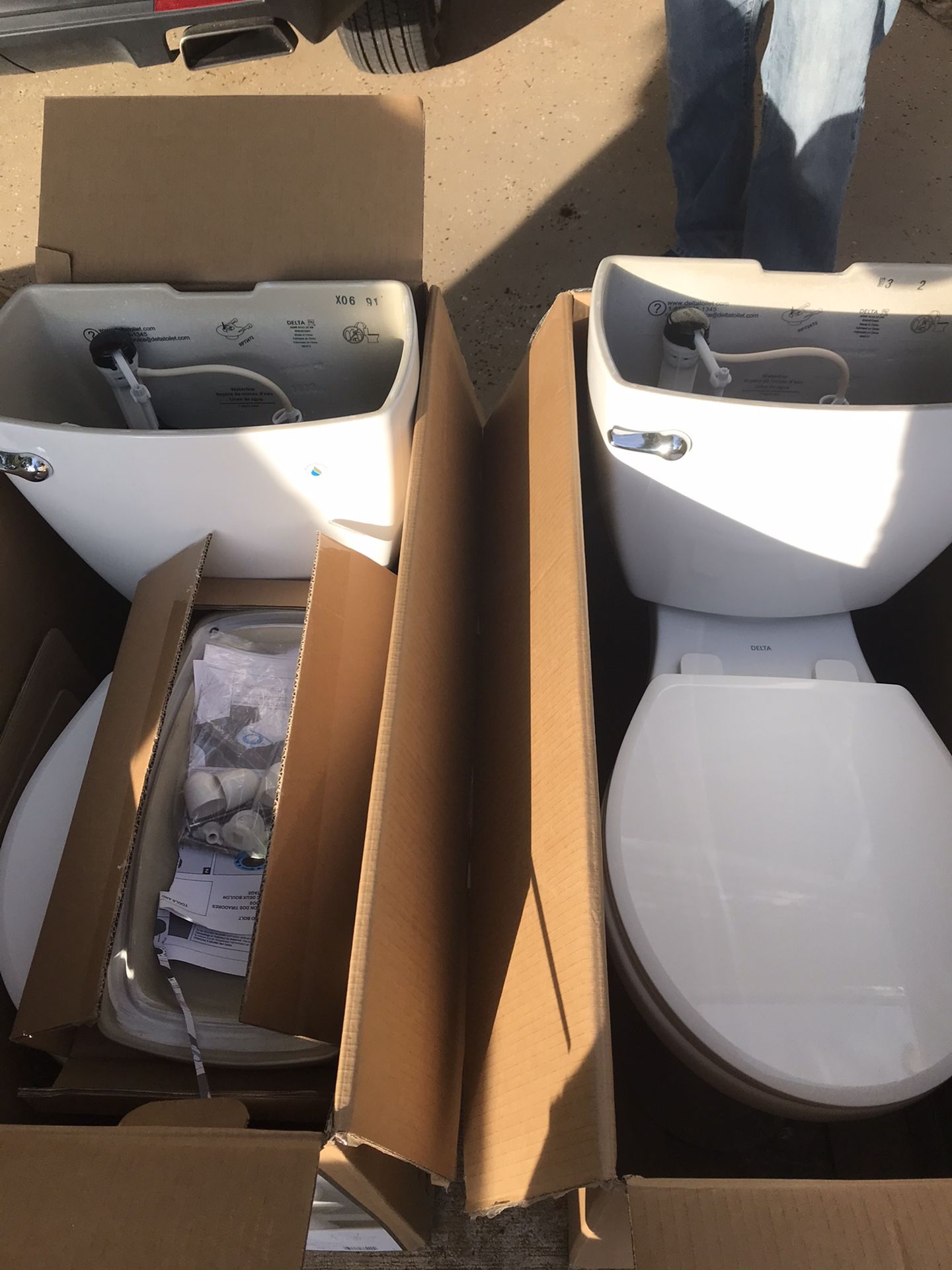 2 Delta toilets for Sale in Cleveland, GA OfferUp