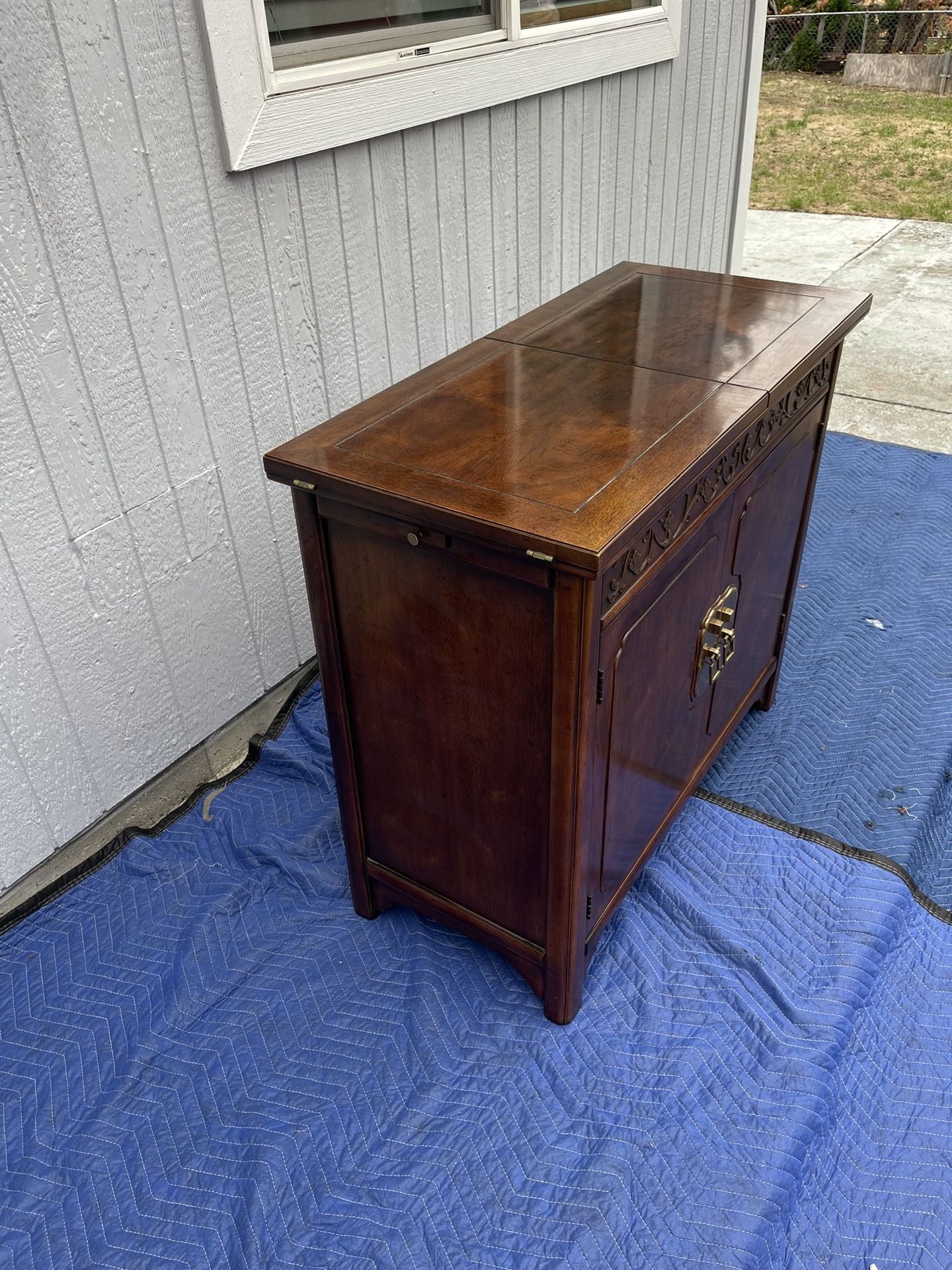 Vintage Henredon Chin Hua Server Buffet