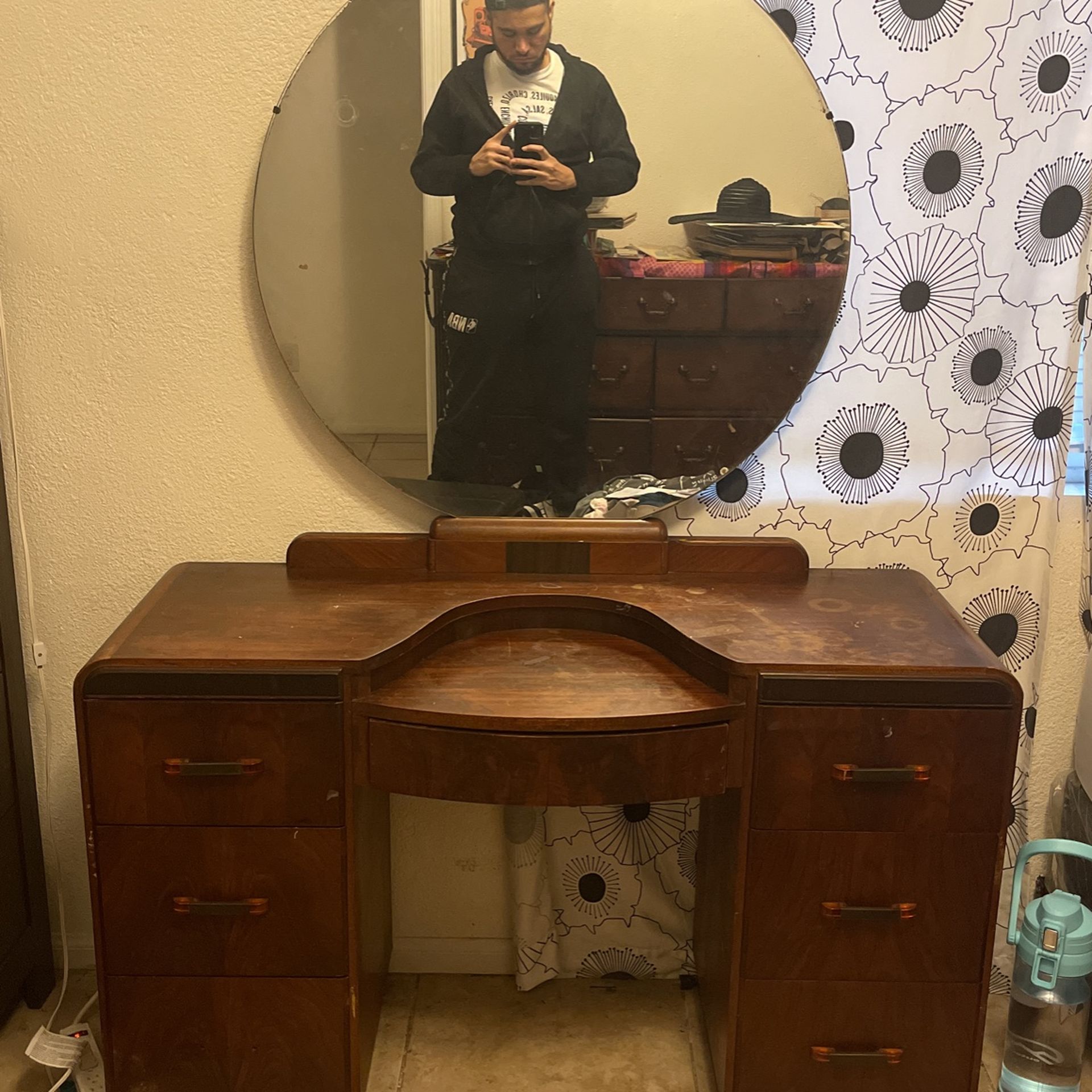 Vintage Vanity Table for Sale in Anaheim, CA OfferUp