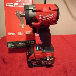 M18 MILWAUKEE FUEL 3/8 Impacto Con Batería $220