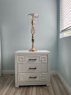 Night stand with lamp