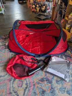 KidCo Peapod baby toddler camping tent