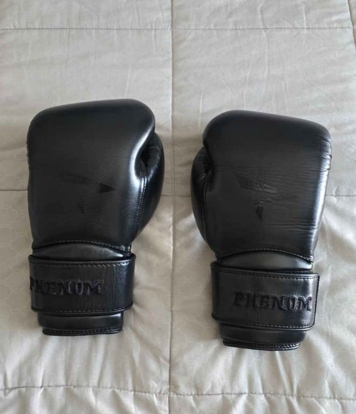 Phenom 12oz Bag Gloves