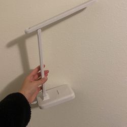 Desk Lamp With USB Charging Port