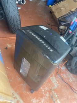 Black Paper Shredder with Bin