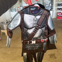 Costume