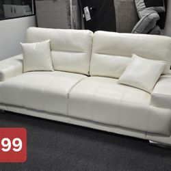 WHITE LEATHER MODERN COUCH 🚚🔥