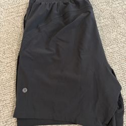 Lululemon Pacebreaker Linerless Short Men’s Size XL
