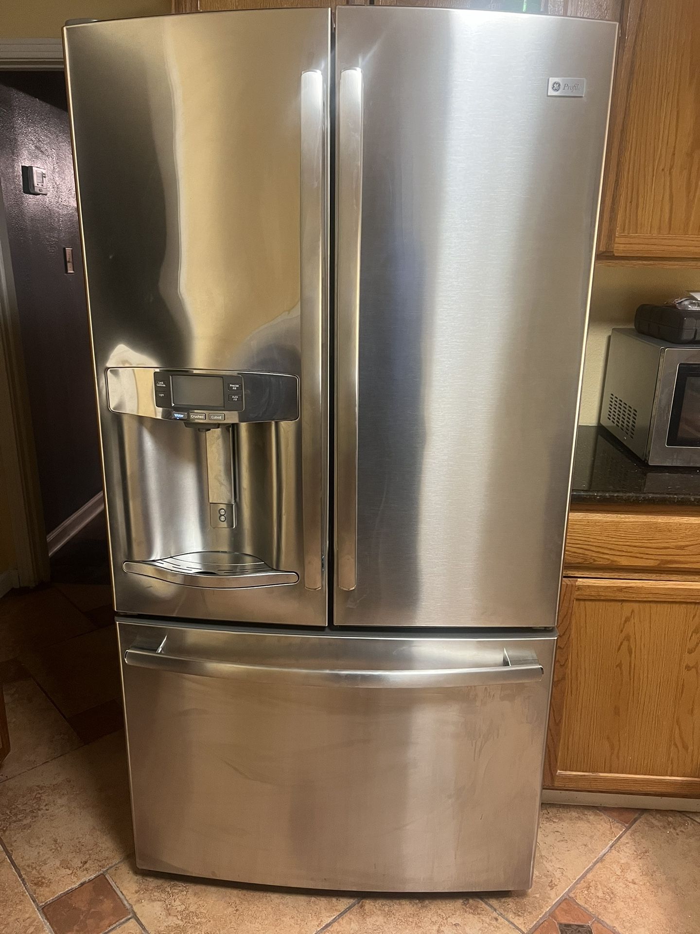 Refrigerator NEED A AIR COMPRESSOR