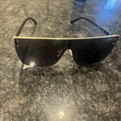 Quay Sunglasses 