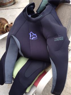 Ladies scuba suit, size 10.