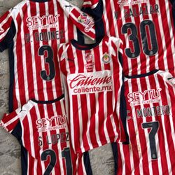 Playeras Firmadas Por jugadoras de Chivas Femenil