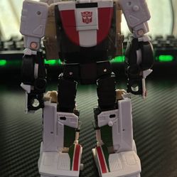 Transformers earth rise wheeljack