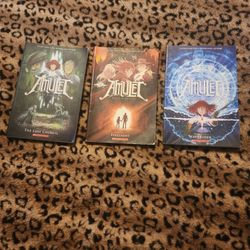 Graphic Novel Amulet
