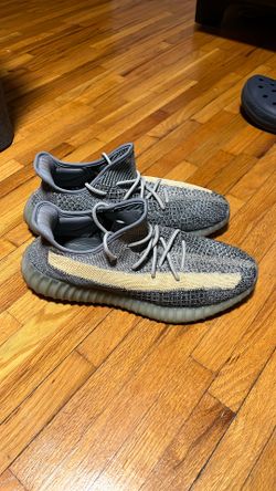 Yeezy 350 Boost Ash Blue 