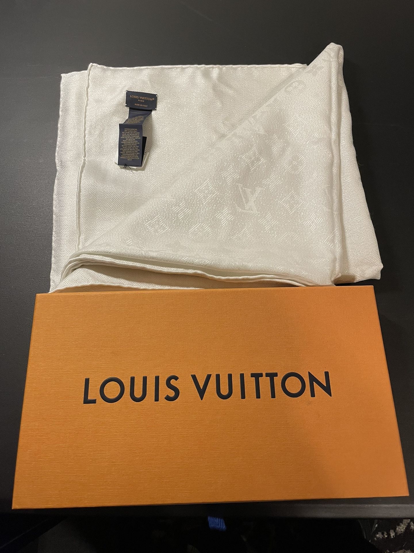Louis Vuitton Starlight Shawl/ Scarf
