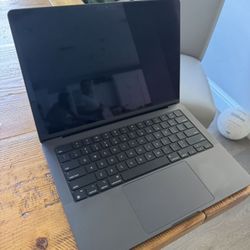 Apple MacBook Pro 14-inch (M4 Pro Chip, 2024) 24GB Ram, 512 SSD