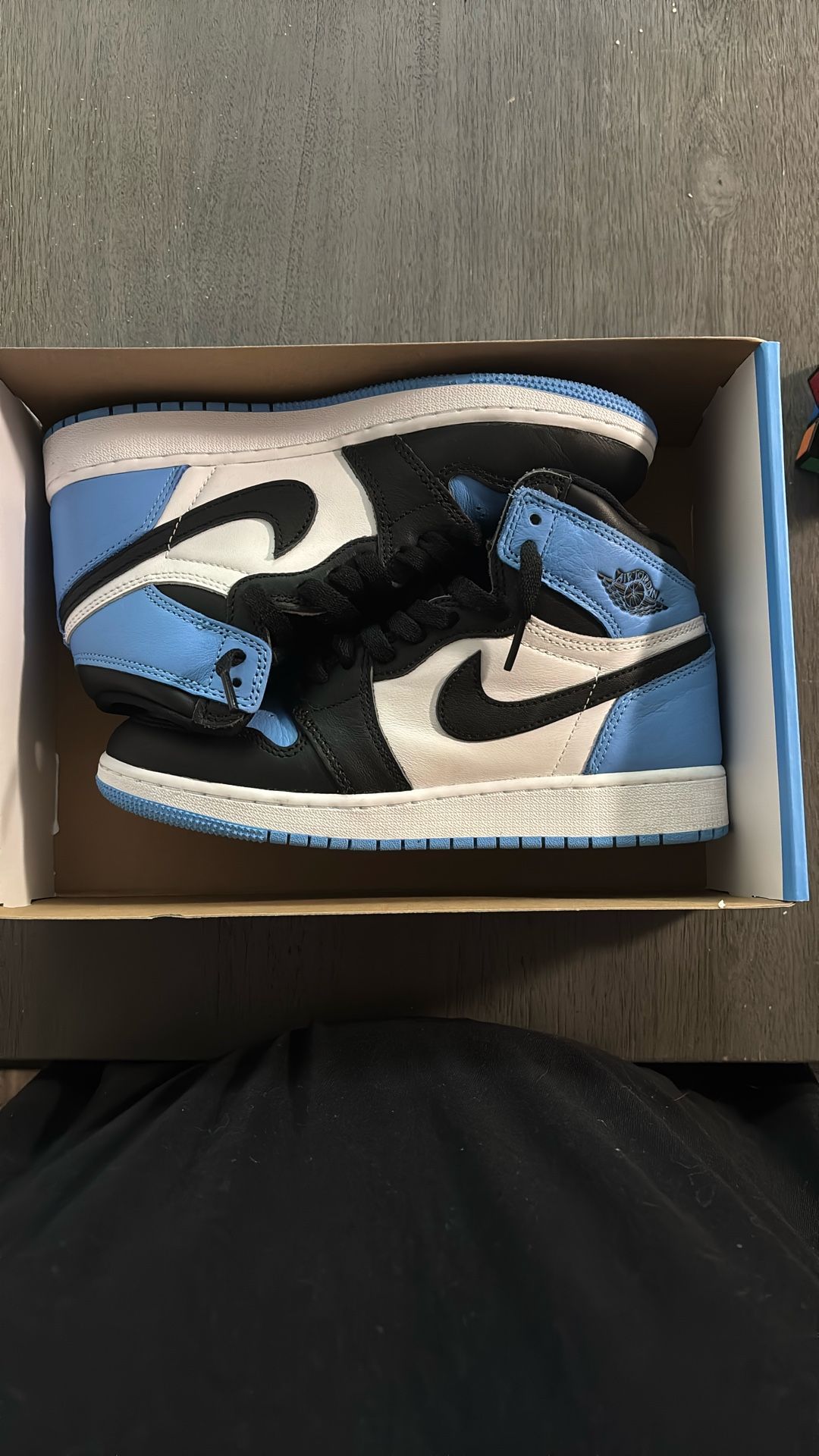 Air Jordan 1 Retro High OG GS University Blues