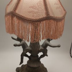 Beautiful Vintage Cast Metal Cherubs Table Lamp With Victorian Style Fringed Shade 
