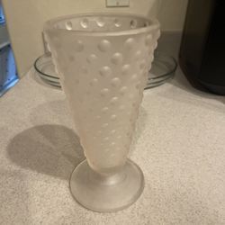 Vintage Indiana Glass Pink Frosted Hobnail Vase