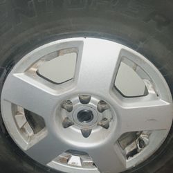 (4) 265-70 16s  With Xterra Rims 