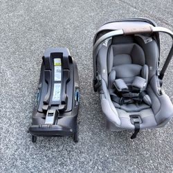Nuna Pipa RX Car seat And base 