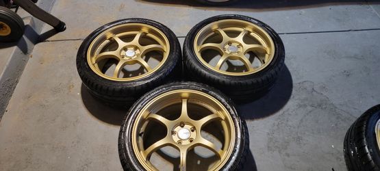 3  5x100 18x7.5 +50 ADVAN RG-D 