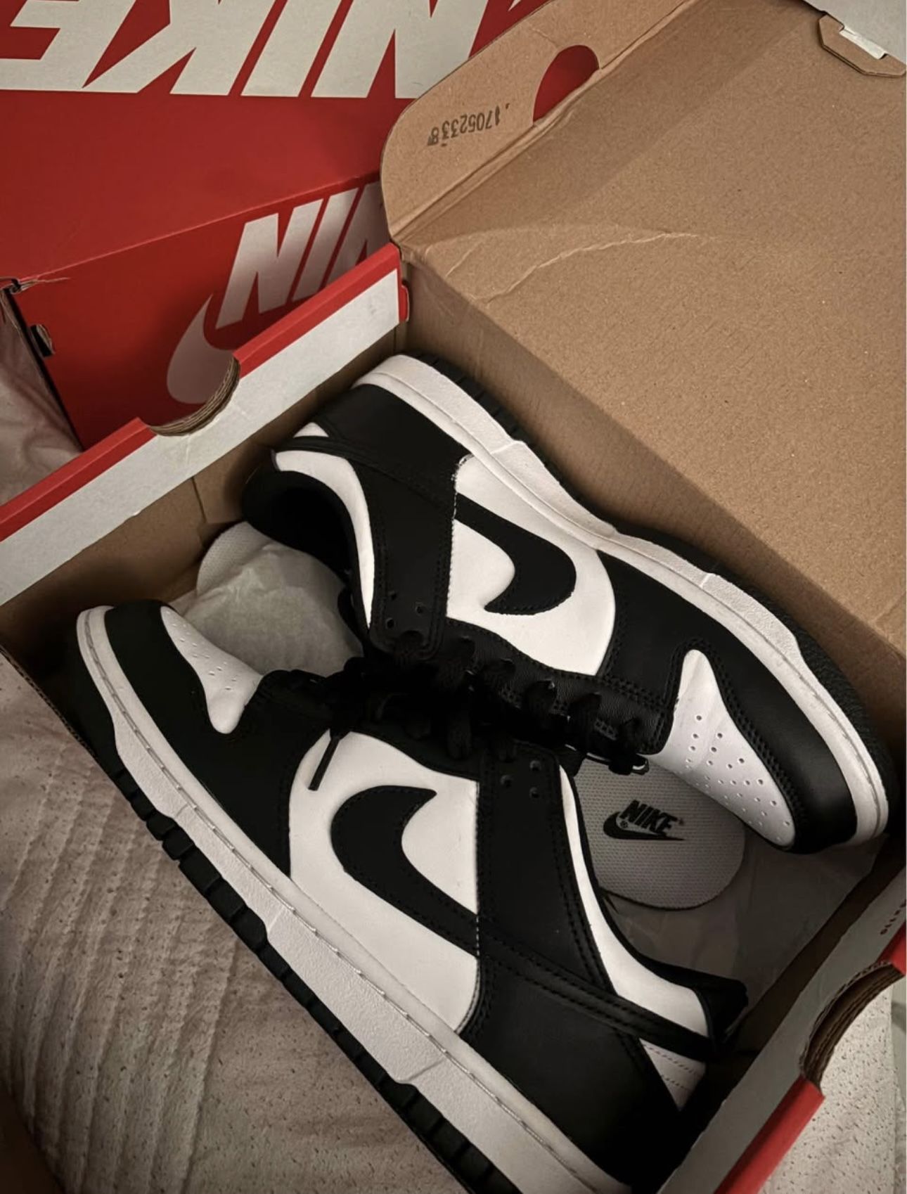 Nike Dunks ‘Panda’