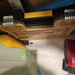 Dewalt Compact Nail Devider Have 2 Like New 