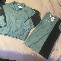 New Nike Coat With Shirt