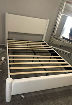 Queen size bed