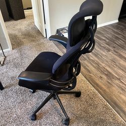 FREE CHAIR - MOVING MUST GO