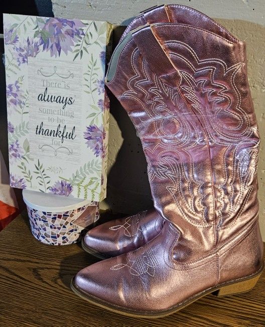 7.5 Pink Metallic Cowboy Boots
