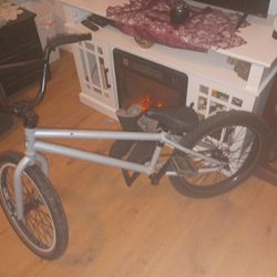 SE RIPPER BMX BIKE