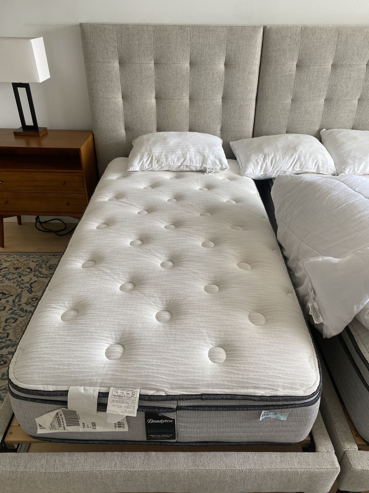 Twin Beds With Mattress