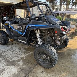 2023 Polaris Rzr Xp 1000 ultimate