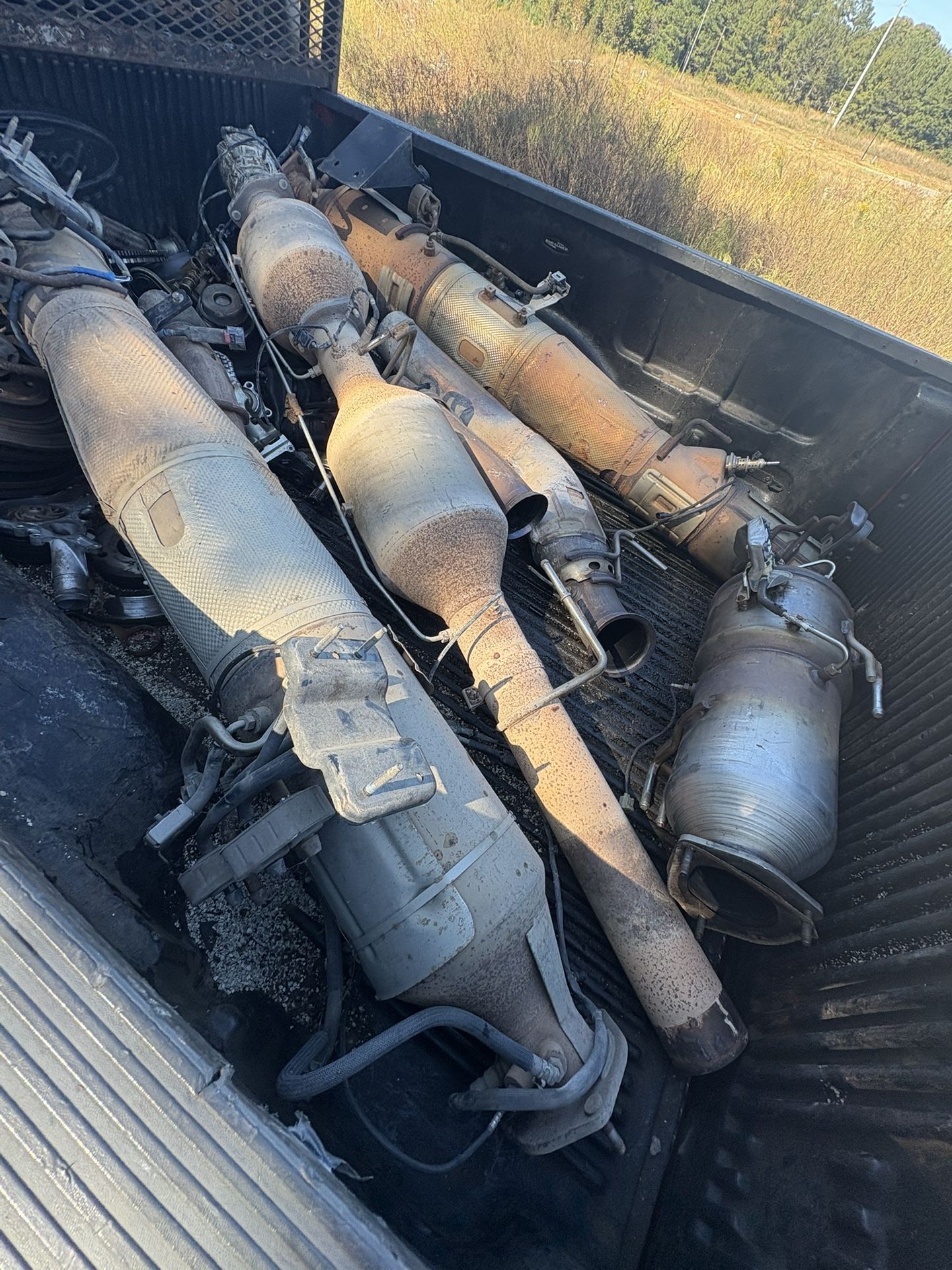 I Buy Engines Transmissions Batteries Wheels And Exhaust pipes  