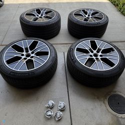 OEM 2022 Porsche Taycan Rims & Tires